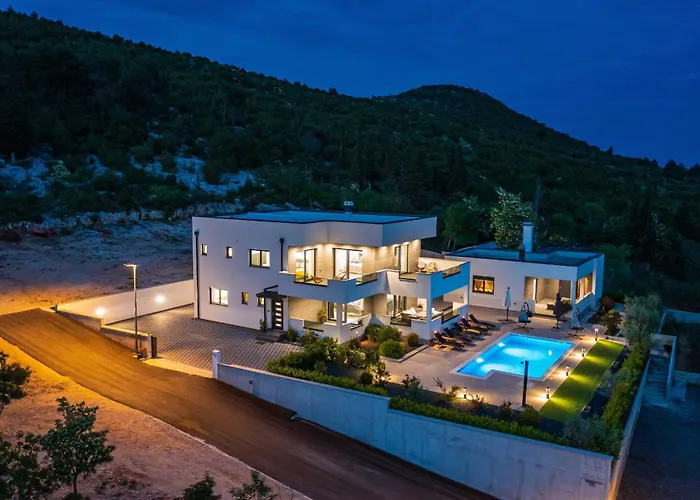 My Dalmatia - Luxury Burra With Private Pool, Jacuzzi And Sports Court * Stankovci (Zadar)