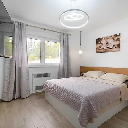 Villa My Dalmatia - Luxury Villa Burra With Private Pool, Jacuzzi And Sports Court *
