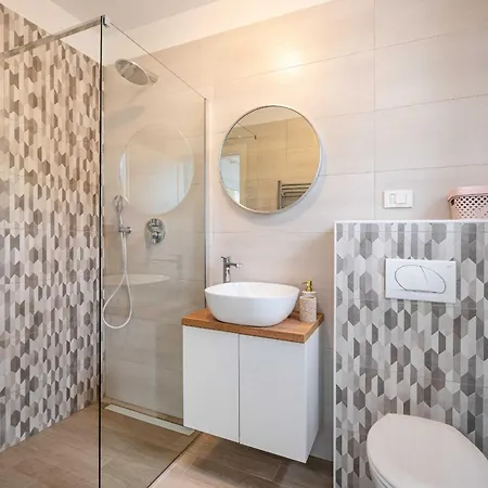 My Dalmatia - Luxury Villa Burra With Private Pool, Jacuzzi And Sports Court *