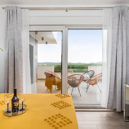 My Dalmatia - Luxury Villa Burra With Private Pool, Jacuzzi And Sports Court Villa Stankovci (Zadar)