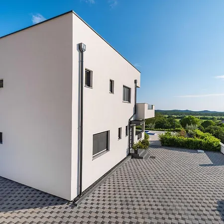 My Dalmatia - Luxury Villa Burra With Private Pool, Jacuzzi And Sports Court