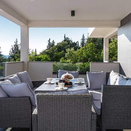 My Dalmatia - Luxury Burra With Private Pool, Jacuzzi And Sports Court فيلة Stankovci (Zadar)