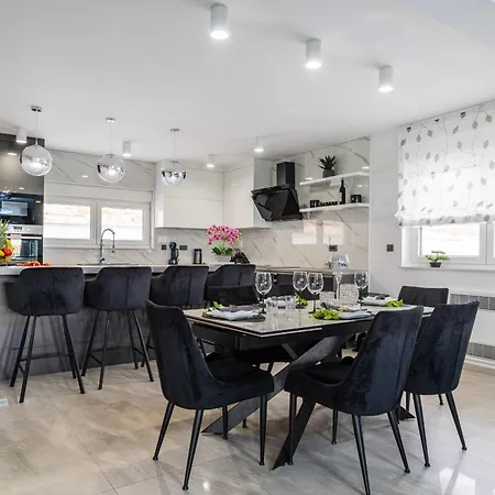 Villa My Dalmatia - Luxury Villa Burra With Private Pool, Jacuzzi And Sports Court Stankovci (Zadar)