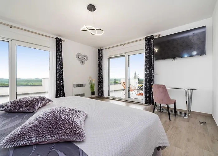 My Dalmatia - Luxury Burra With Private Pool, Jacuzzi And Sports Court *